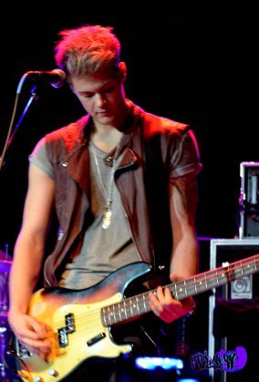 RYAN FLETCHER - BASS/BACKUP VOX - LAWSON LIVE @ THE VIRGIN MOBILE MOD CLUB -  Photography By: Fridae Mattas