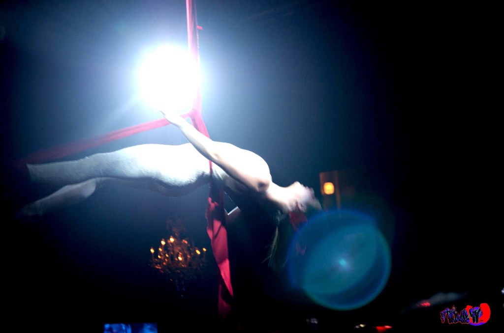 PATRIZIA DANCER LIVE @ THE VIRGIN MOBILE MOD CLUB