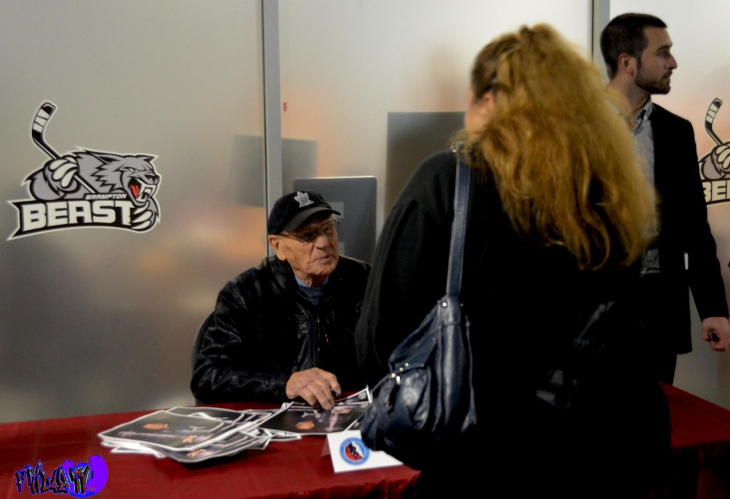 HOCKEY LEGEND JOHNNY BOWER SIGNING AUTOGRAPHS - MONDAY OCTOBER 2