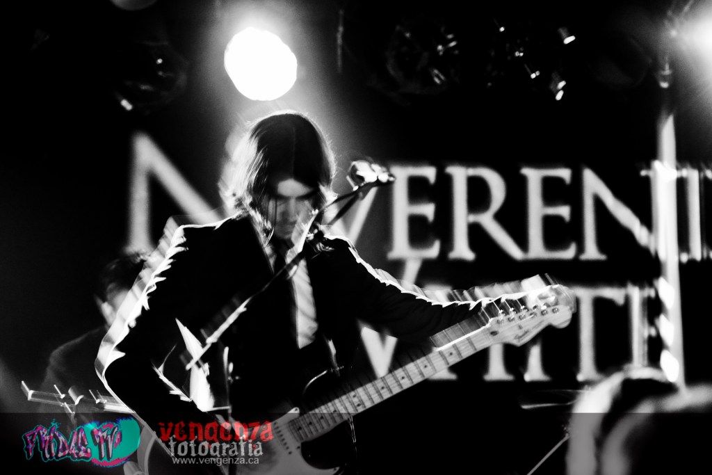 NEVERENDING WHITE LIGHTS LIVE @ THE TATTOO 2013